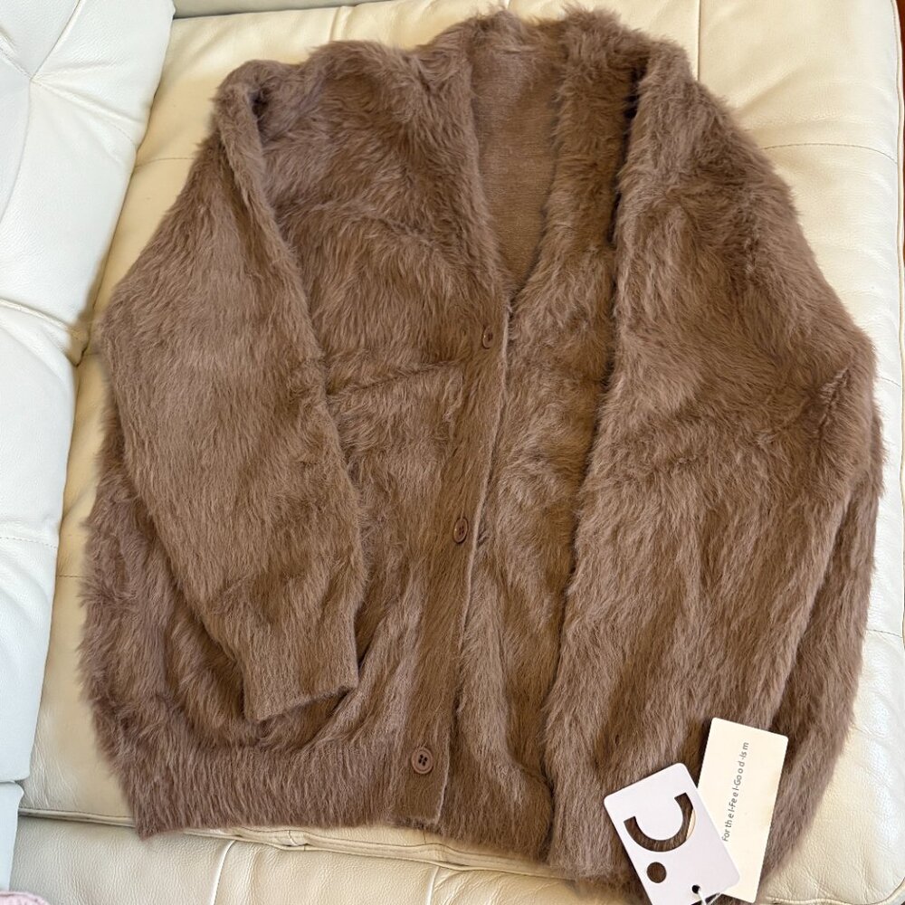 NWT Fuzzy super-soft Oversized Cardigan Size S